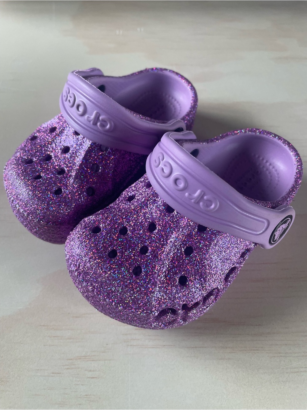 CROCS Kids Size 4 Toddler Glitter Classic in Lavender Purple